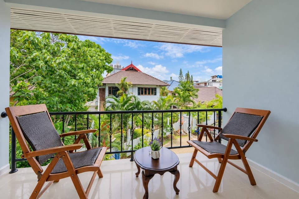 Day, View (from property/room), Balcony/Terrace, Seating area, Garden view