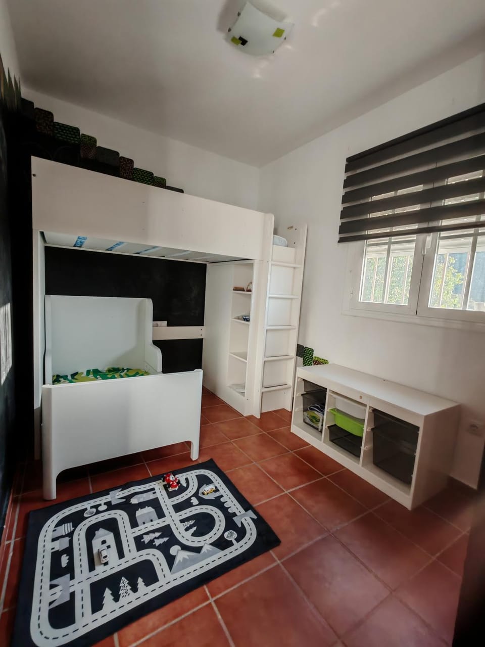 cot, bunk bed