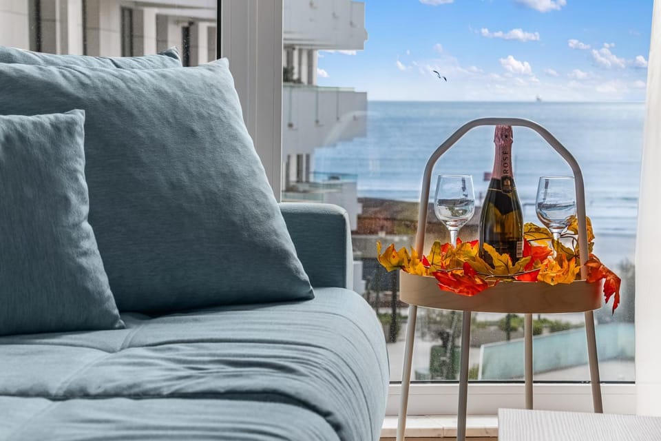 Living room, Sea view