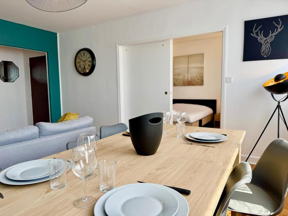 Le Beau Vaillant - Proche gare avec parking inclus Apartment in Reims