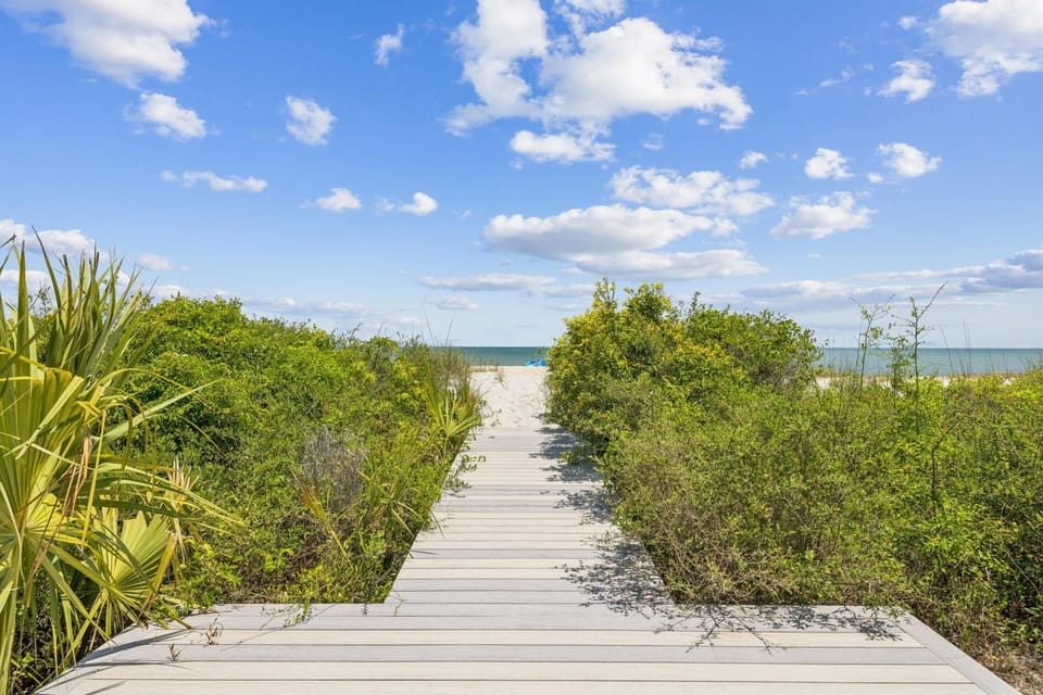 Nearby landmark, Day, Natural landscape, Sea view