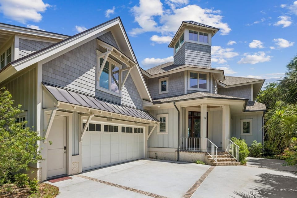 Property building, Spring, Day
