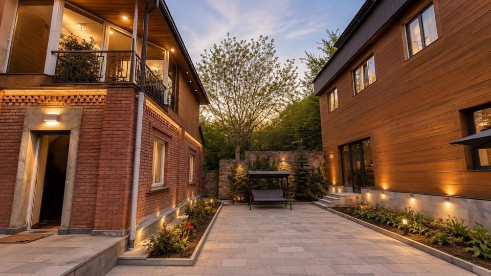 Property building, Day, Neighbourhood