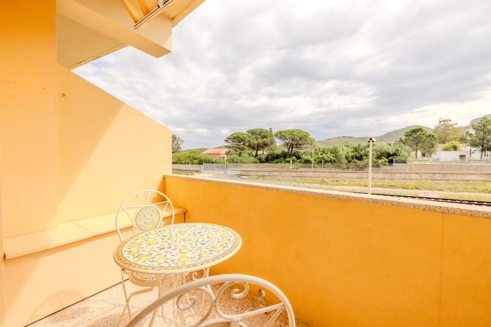 Antica Ferrovia 2 - 1 Min from the Sea Apartment in Golfo Aranci