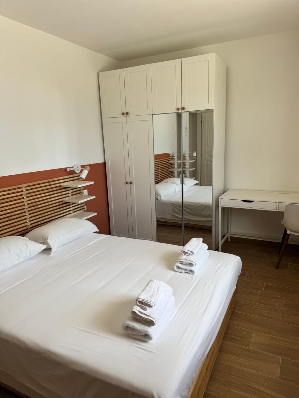 Bed, Photo of the whole room, Bedroom, towels, wardrobe