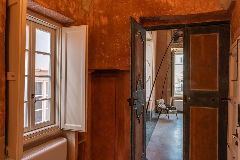 Facade/entrance, Internal: Not applicable to any particular room