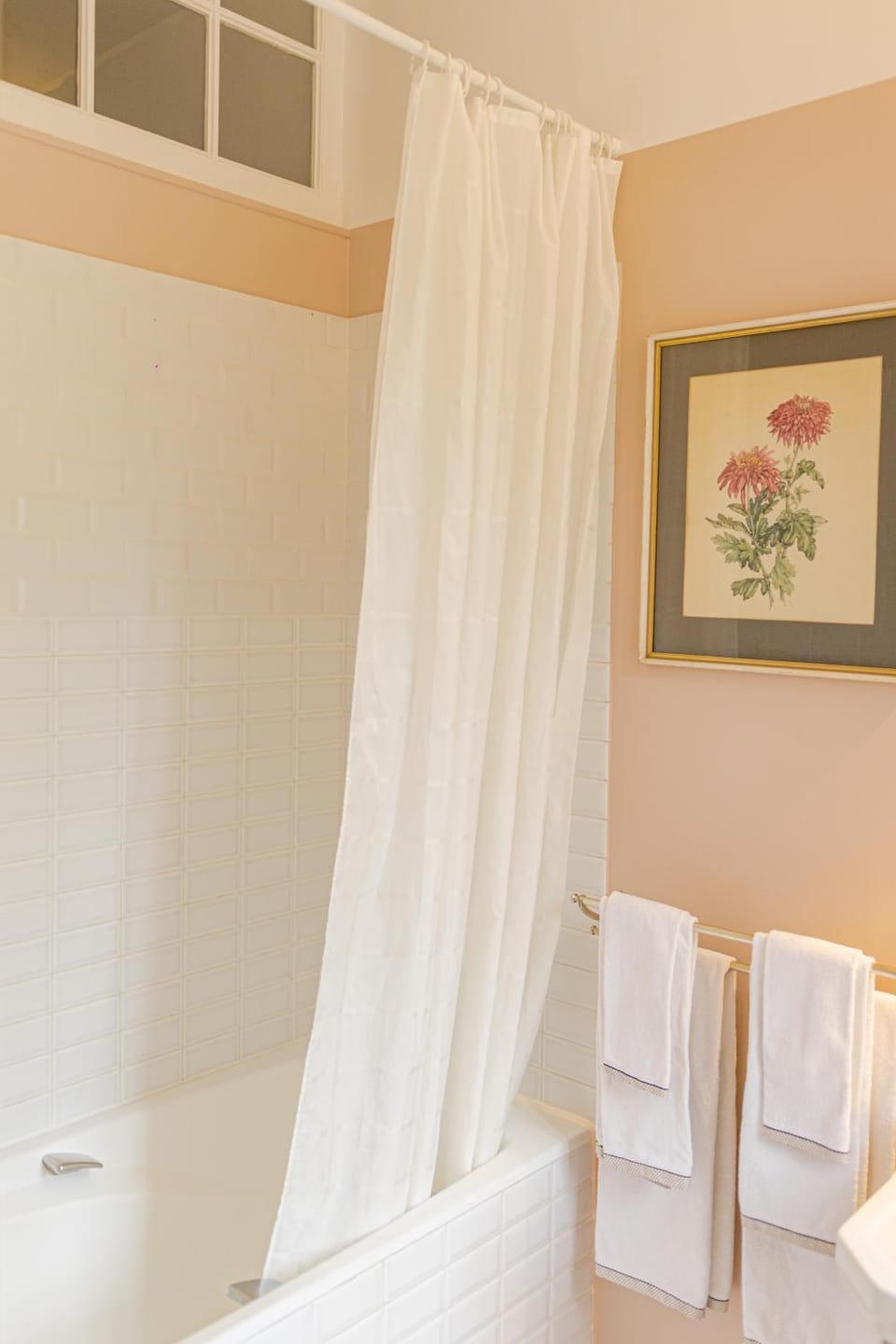 La chambre du Manoir d Aiguevive Bed and Breakfast in Nouvelle-Aquitaine