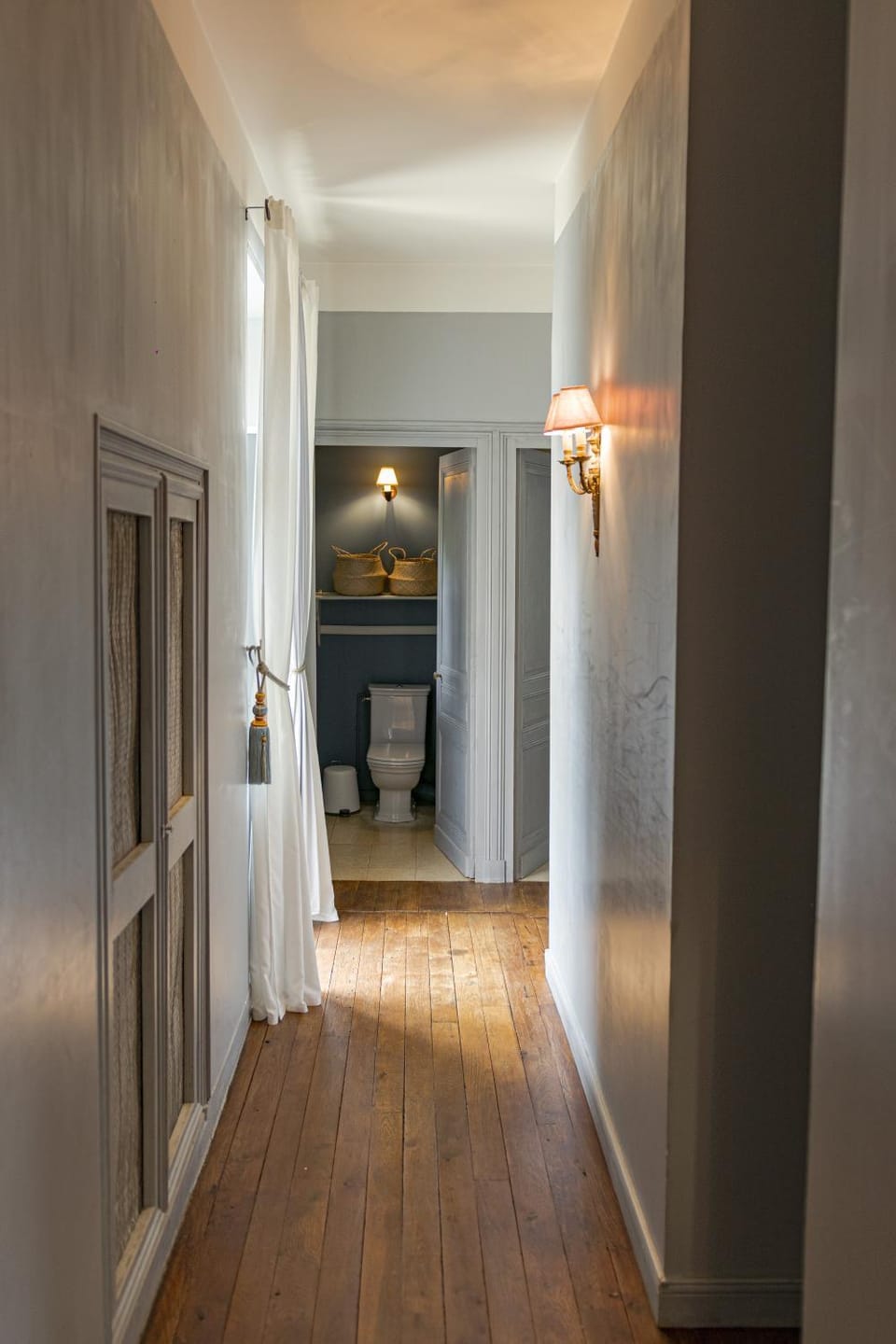 La chambre du Manoir d Aiguevive Bed and Breakfast in Nouvelle-Aquitaine
