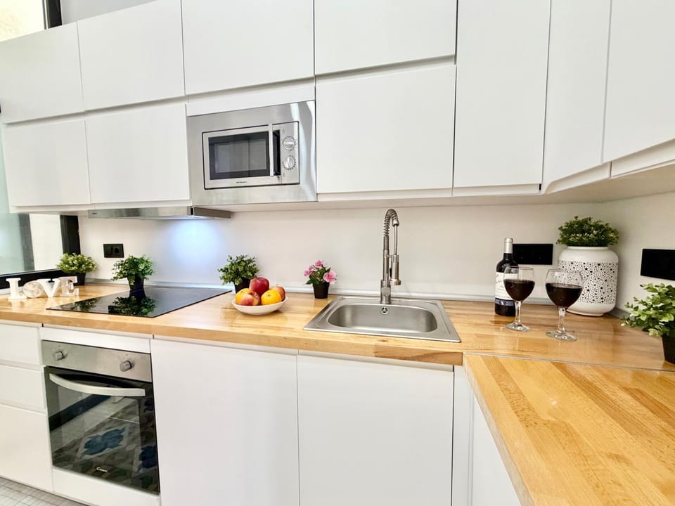 Luxury Apartment Larios Street by TuriVida Apartment in Malaga