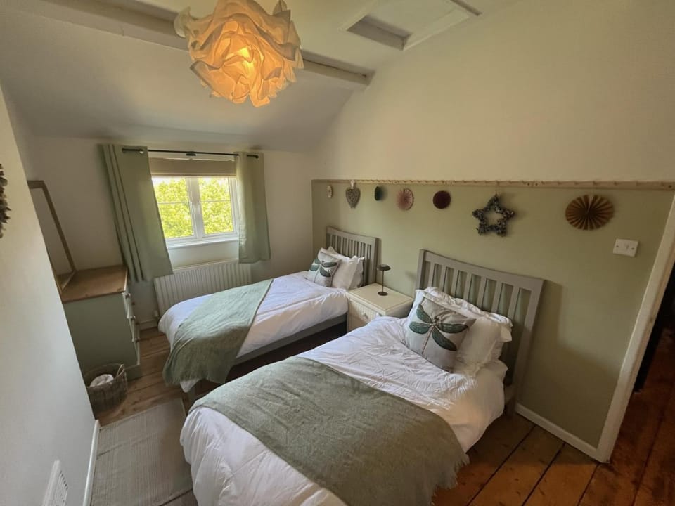 Copper Cottage House in Devizes