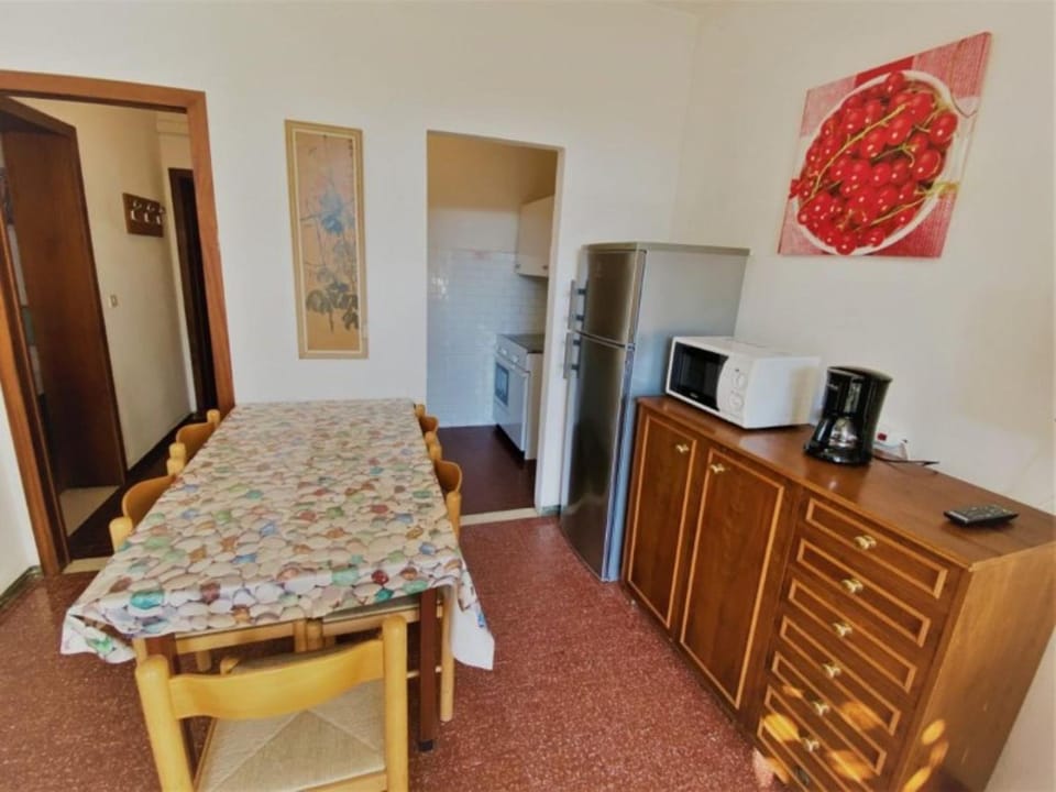 microwave, oven