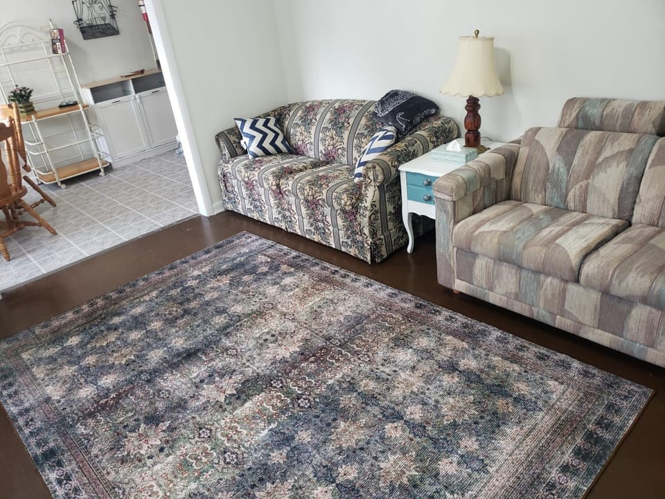 Pete's Place - quiet beautiful 3 bedroom in the heart of tulsa House in Tulsa