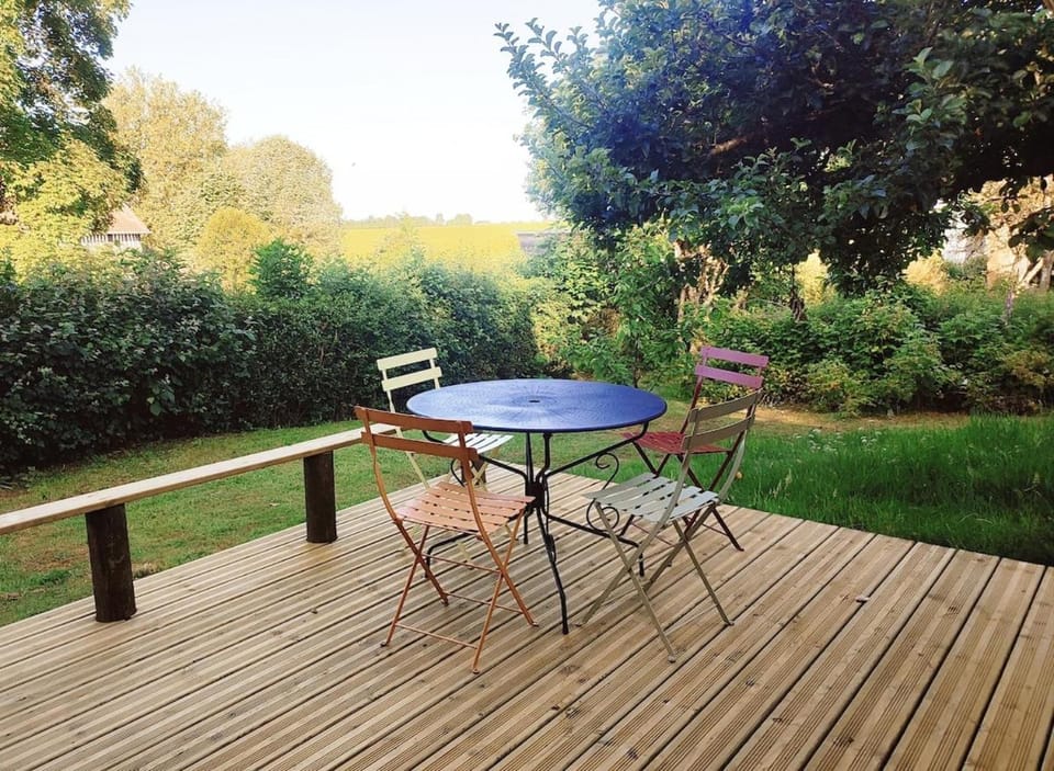 Au Clères de yourte House in Normandy