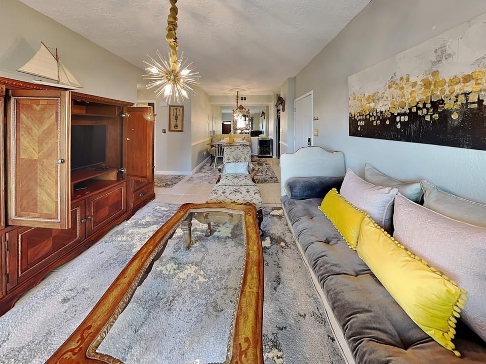 Harbor East Condominiums by Ryson Vacation Rentals Apartment in Texas City