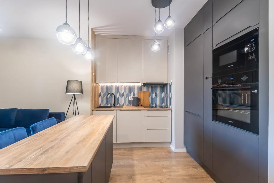 TV and multimedia, Kitchen or kitchenette, Living room, Dining area, oven