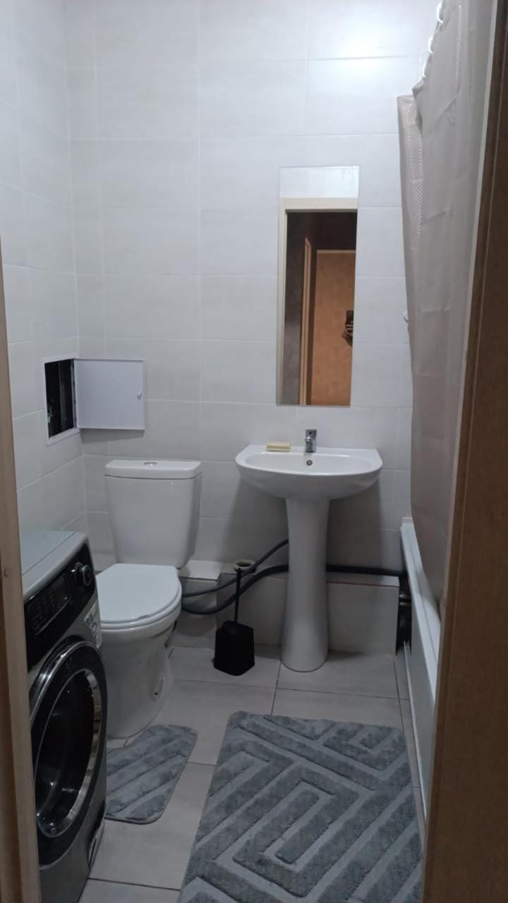 Уютные апартаменты в новом районе, вблизи ТРЦ ПЛАЗА Apartment in Kazakhstan