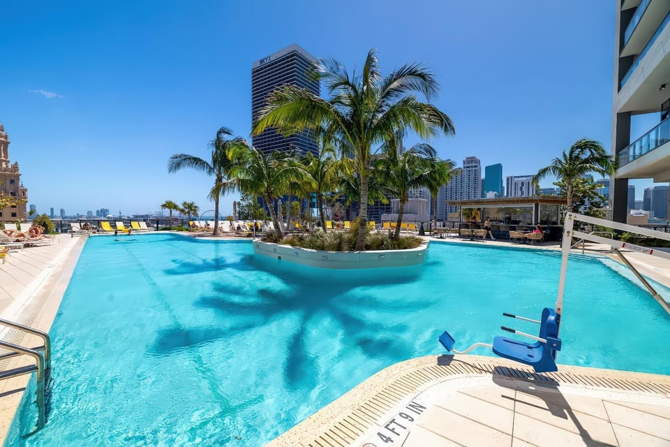 Pool view, Swimming pool
