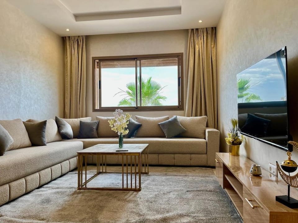 Communal lounge/ TV room, TV and multimedia, Living room, Seating area