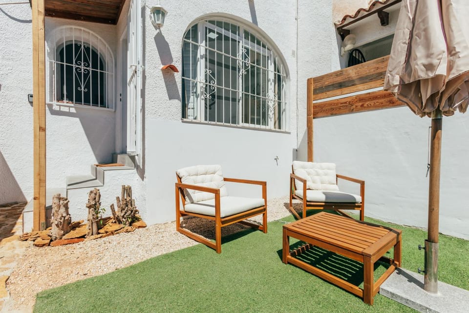 Balcony/Terrace, Garden view