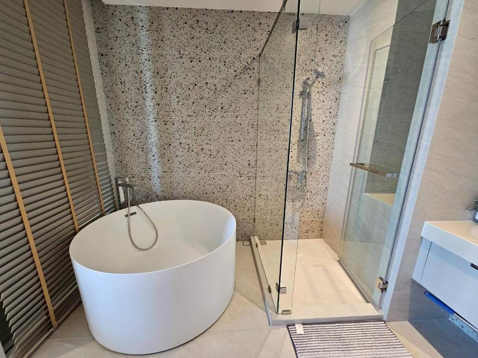 Shower, Bathroom, Bath