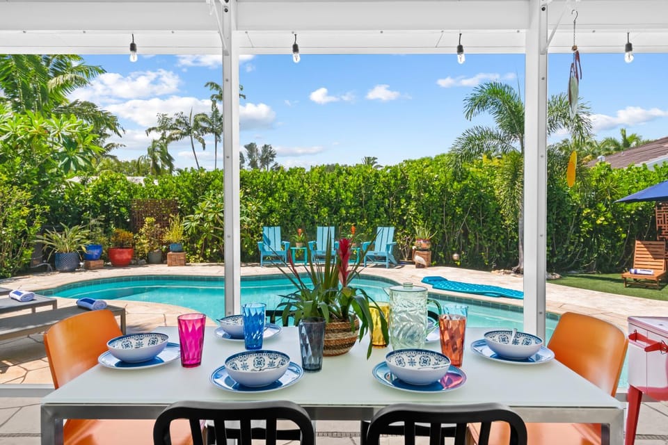 Pelican Landing - ropical Escape with a Heated Pool in Fort Lauderdale House in Wilton Manors