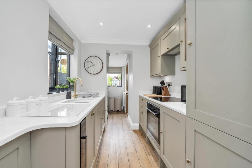 53 Kings Road, stylish and cosy town retreat House in Bury Saint Edmunds