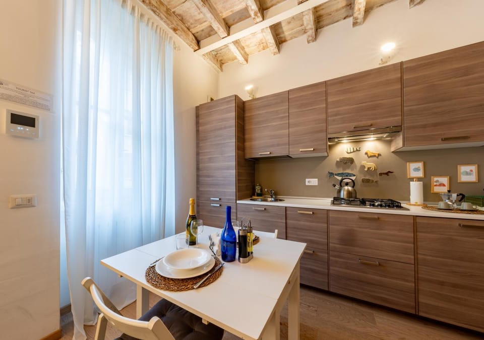 3 STOPS TO DUOMO - Delightful apartment in Porta Romana Apartment in Milan