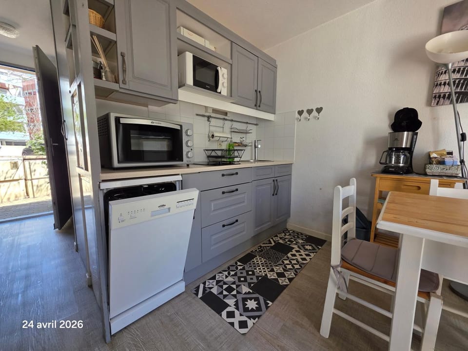 Agréable appartement dans résidence avec piscine Apartment in Le Lavandou