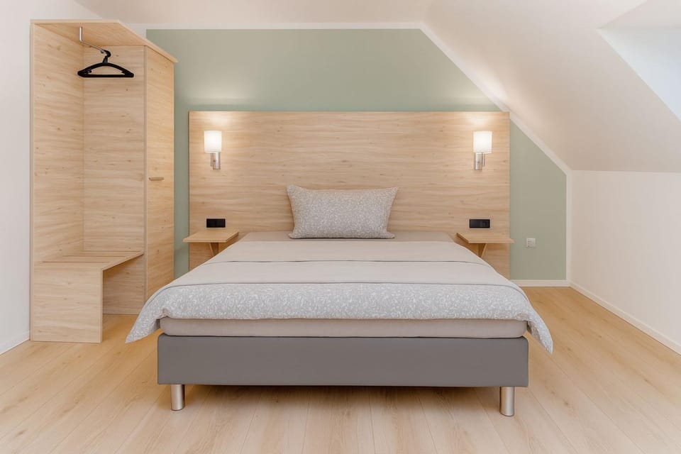 Bed, Photo of the whole room, Bedroom, wardrobe