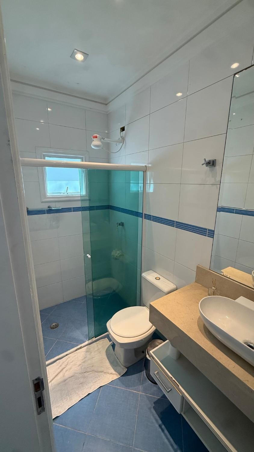 Enxoval Completo Luxo e Conforto a 500m da Praia House in Bertioga