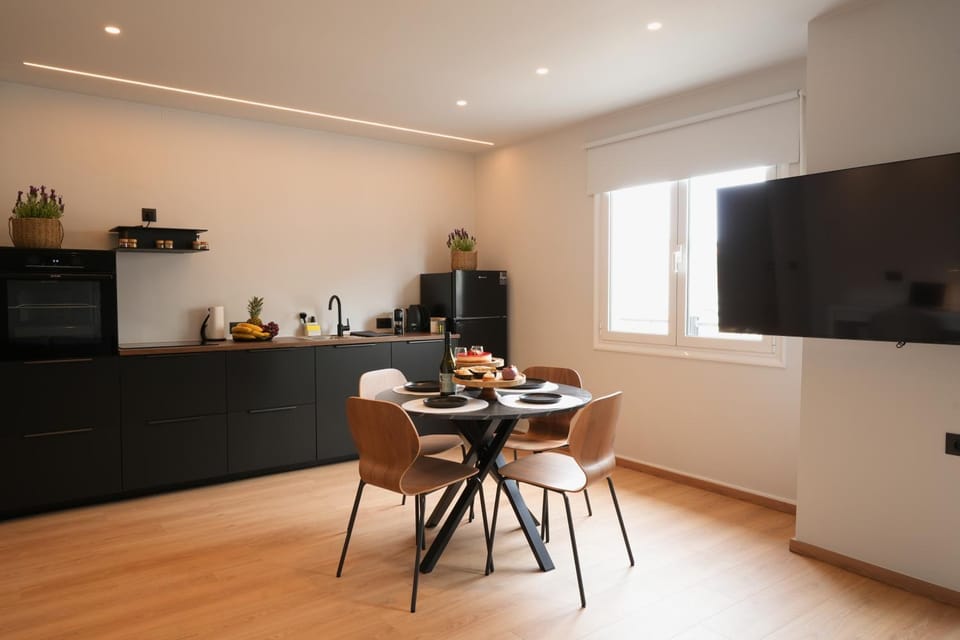 Cozy Noble Suite Apartment in Heraklion