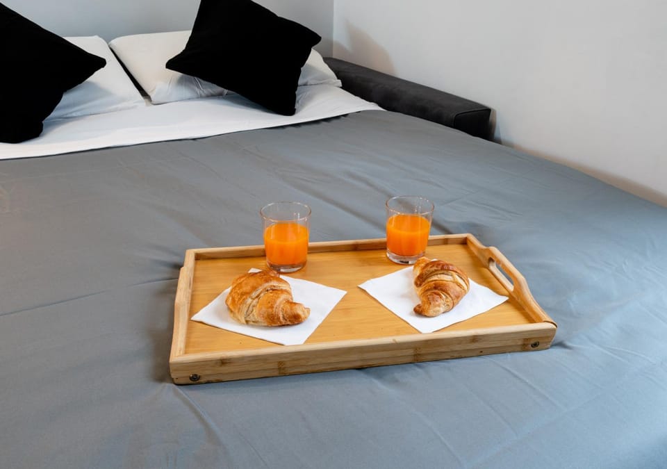 Max 6 Guests - Chill House - 3 stops Duomo M3 Apartment in Milan