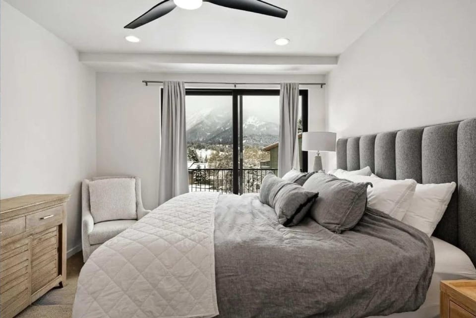 Cozy Luxury in Big Sky Apartment in Big Sky