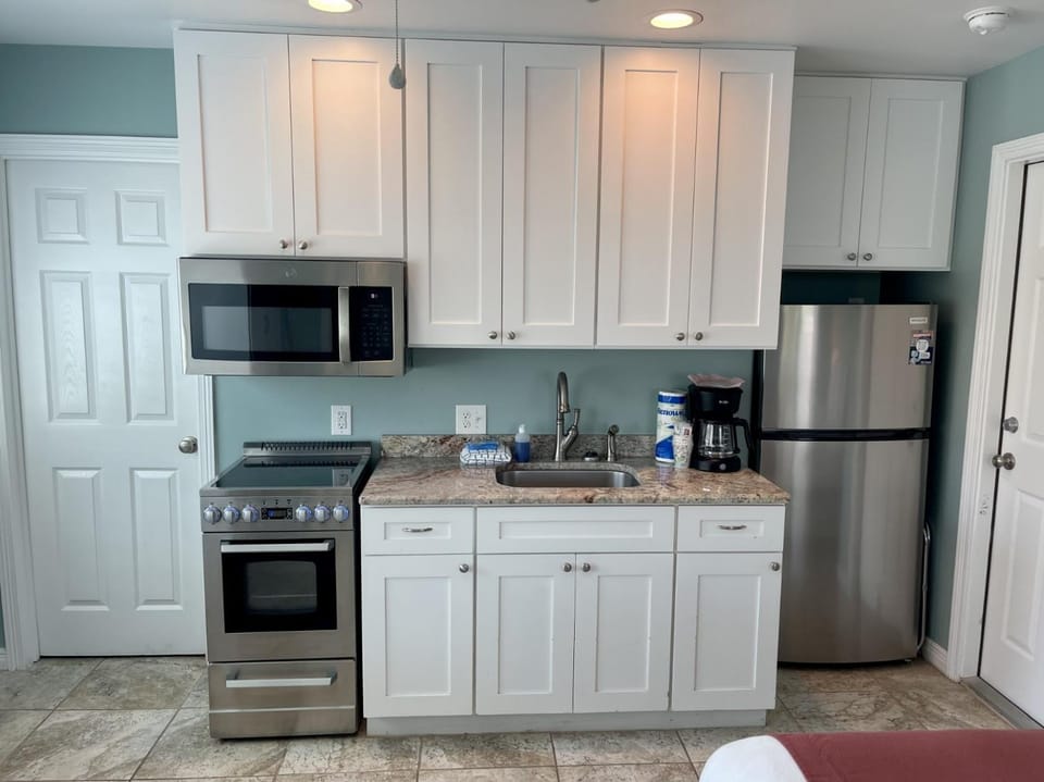 Beachgate Condo Suites and Hotel 232 - 233 condo Apartment in Port Aransas