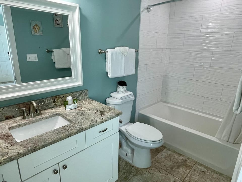 Beachgate Condo Suites and Hotel 232 - 233 condo Apartment in Port Aransas