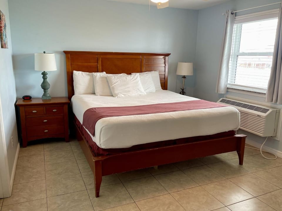 Beachgate Condo Suites and Hotel 521 and 522b condo Apartment in Port Aransas