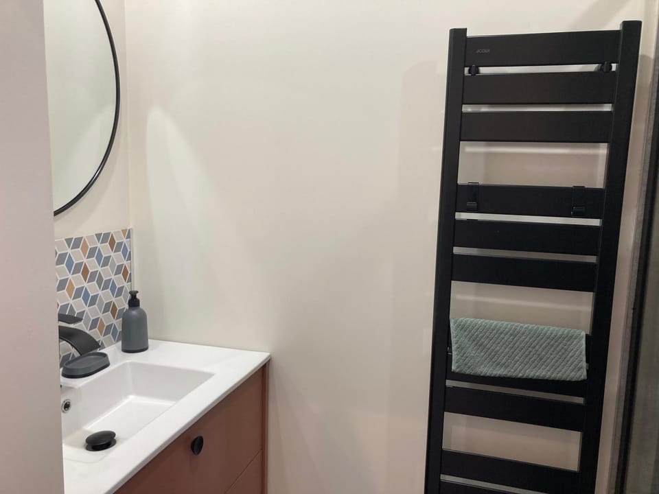Appartement neuf avec terrasse centre ville Apartment in Aurillac