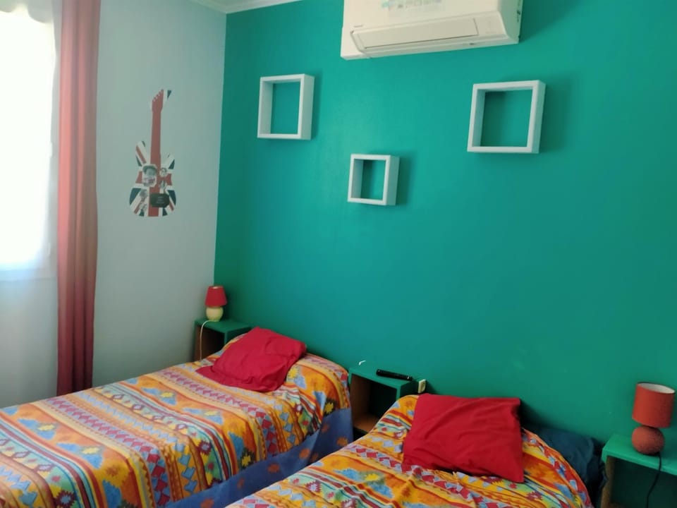 L'ABREUVOIR chez l'habitant 1 Chambre d'hôtes lit 140 et 1chambre d'hôtes 2 lits 90 Vacation rental in Nouvelle-Aquitaine