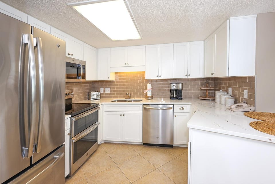 Phoenix East 2 - 2074 condo Apartment in Orange Beach