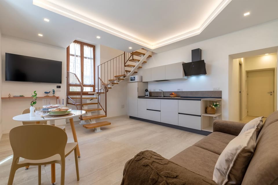Living room, Dining area, kitchen, kitchen