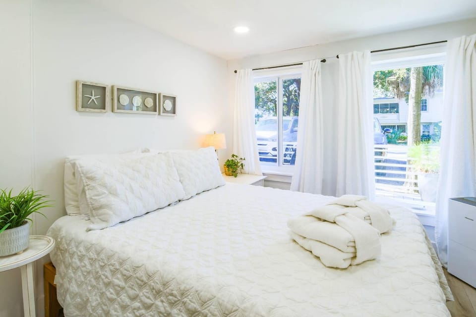 The Lower Hideaway House in Folly Beach