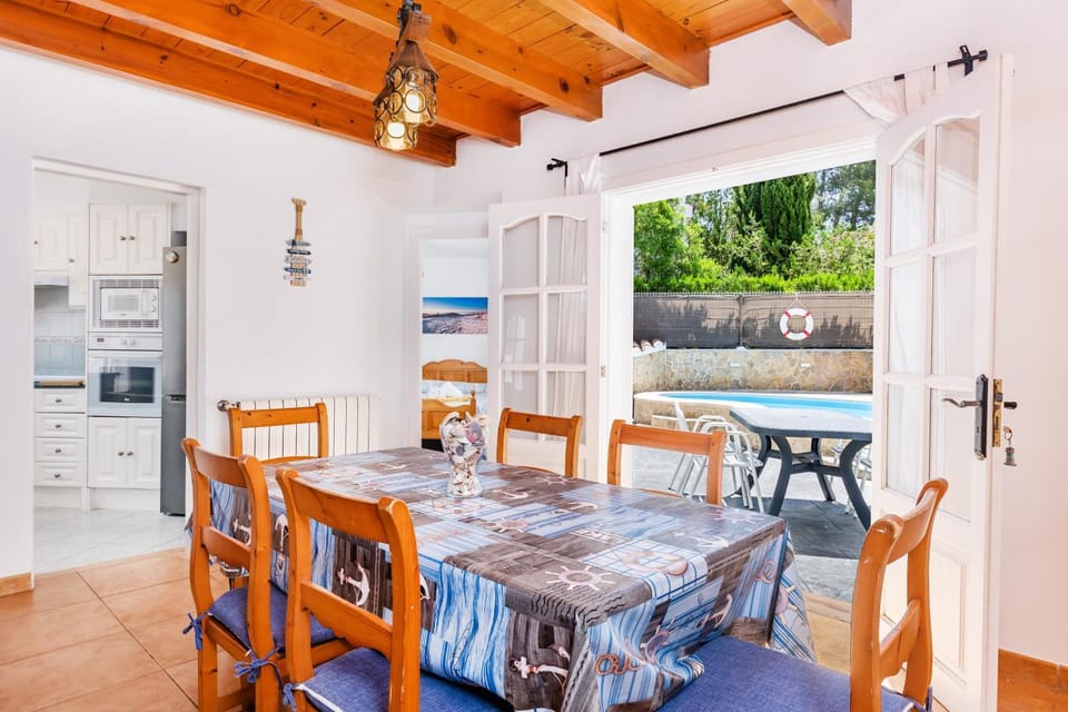 Sa Calma House in Son Serra de Marina