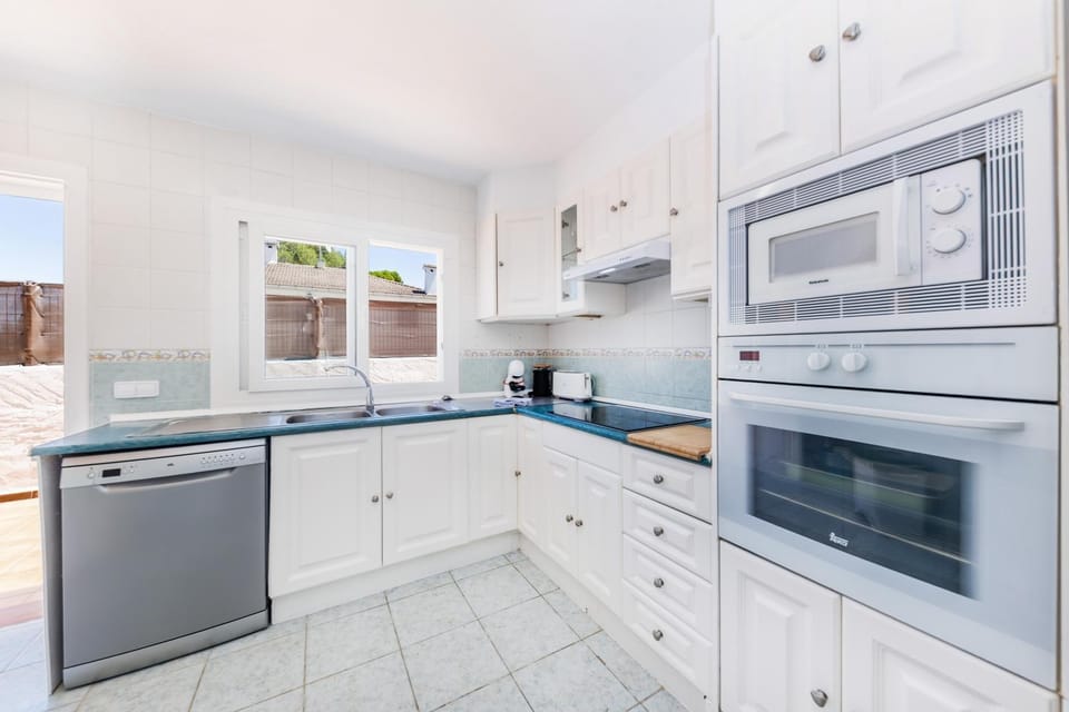 Sa Calma House in Son Serra de Marina