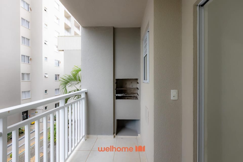 Apto em Balneário Piçarras a poucos passos do mar Apartment in State of Santa Catarina