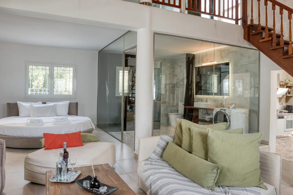 Bed, Bathroom, Living room