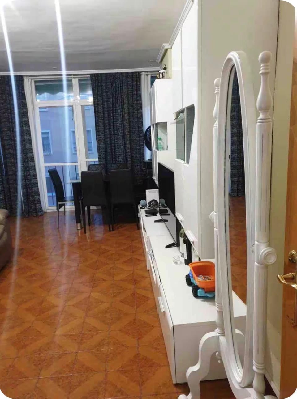 Rooms in Apartment close to everything! Vacation rental in Valencia
