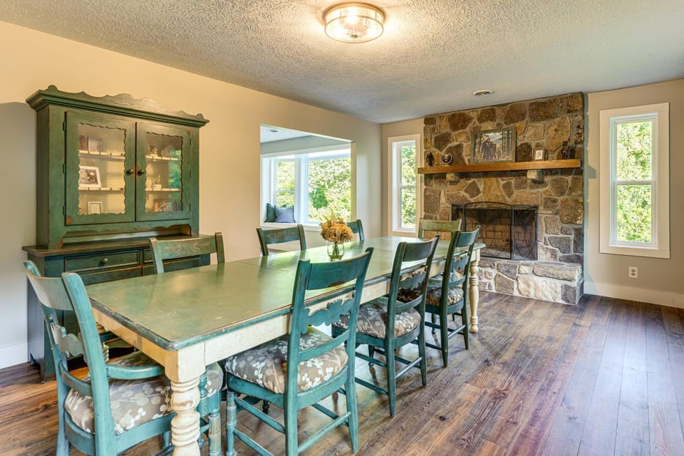 Group-Friendly Kingsport Home w/ Game Room, Decks! House in Kingsport