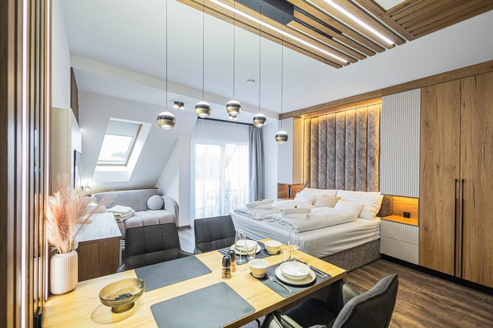 Bed, Living room, Bedroom