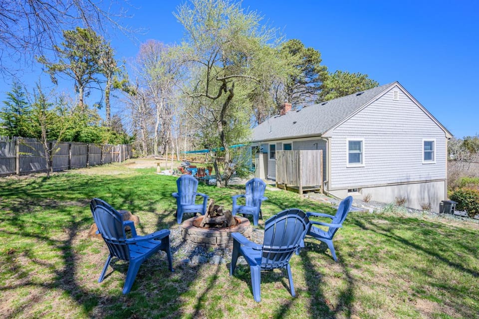 Peaceful Stay with Town Cove Access House in Orleans