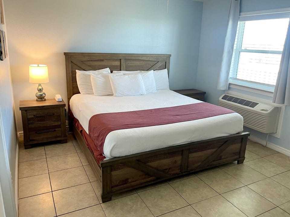 Beachgate Condo Suites and Hotel 536 - 537a - 537b condo Apartment in Port Aransas